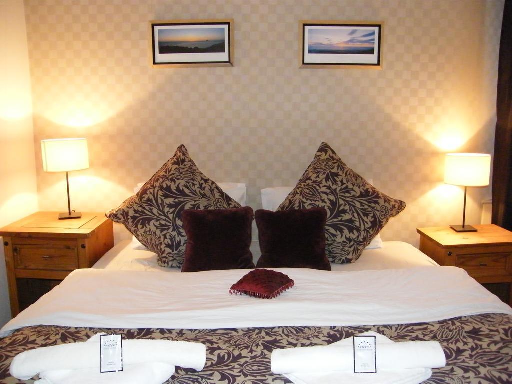 Royal Mile Group Apartments Эдинбург Номер фото